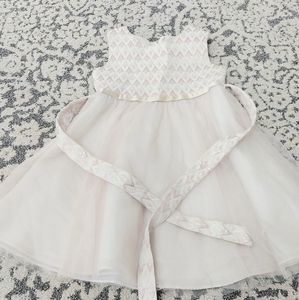 Dress 👗 size 5T